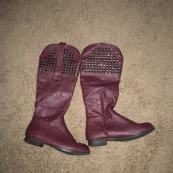 burgundy winter boots